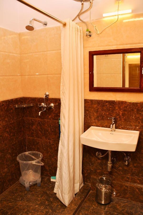 הרידוואר Gobind Bhawan Heritage Hotel מראה חיצוני תמונה