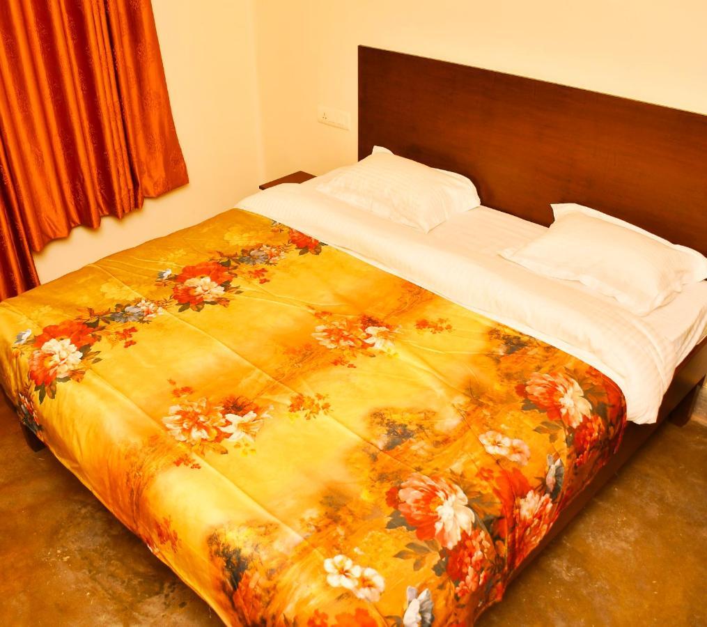 הרידוואר Gobind Bhawan Heritage Hotel מראה חיצוני תמונה