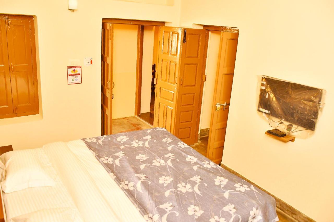 הרידוואר Gobind Bhawan Heritage Hotel מראה חיצוני תמונה